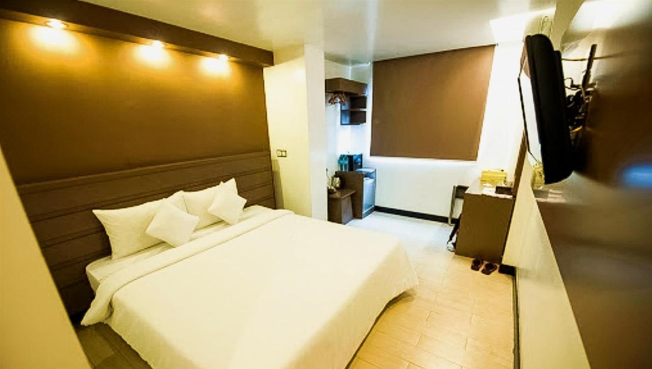 Clover City Center Plus Hotel Rangun Zewnętrze zdjęcie